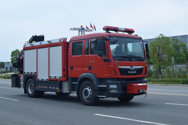 江特牌JDF5131TXFJY120型抢险救援消防车