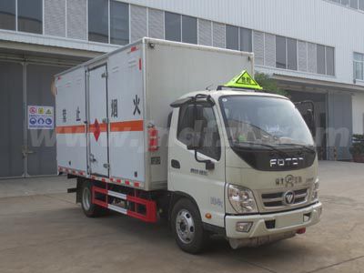 江特牌JDF5041XRYB6型易燃液体厢式运输车