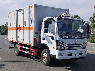 江特牌JDF5090XRYE6型易燃液体厢式运输车