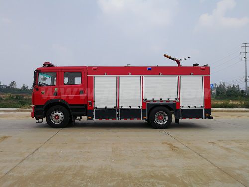 江特牌JDF5171GXFSG70/E6型水罐消防车