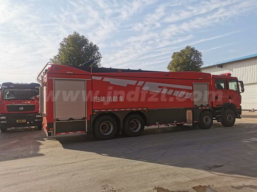 江特牌JDF5370GXFSG180/Z6型水罐消防车(选装自动档)