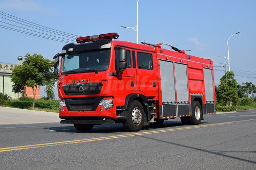 江特牌JDF5190GXFGL70/Z6型干粉水联用消防车
