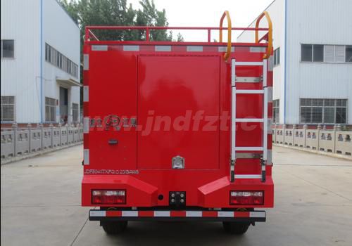 江牌牌JDF5041TXFQC20/BAW6型器材消防车