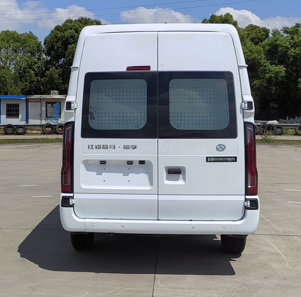 江铃四驱短轴4-9座运兵车