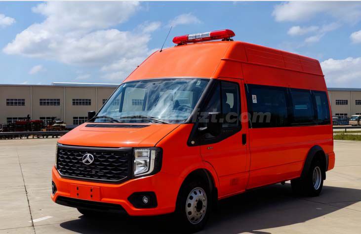 江铃四驱长轴10-15座运兵车