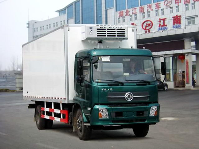 东风天锦9米冷藏车（国四）